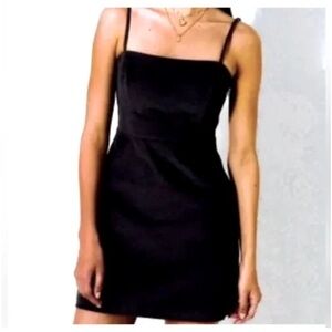 Wilfred SOLID BLACK Isabelle Mini Dress size 0